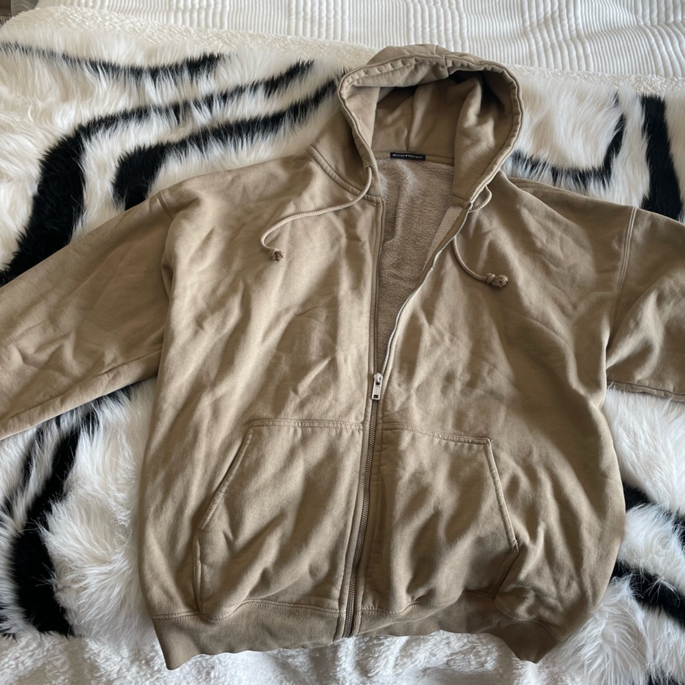 Brandy Melville | Tan zip up